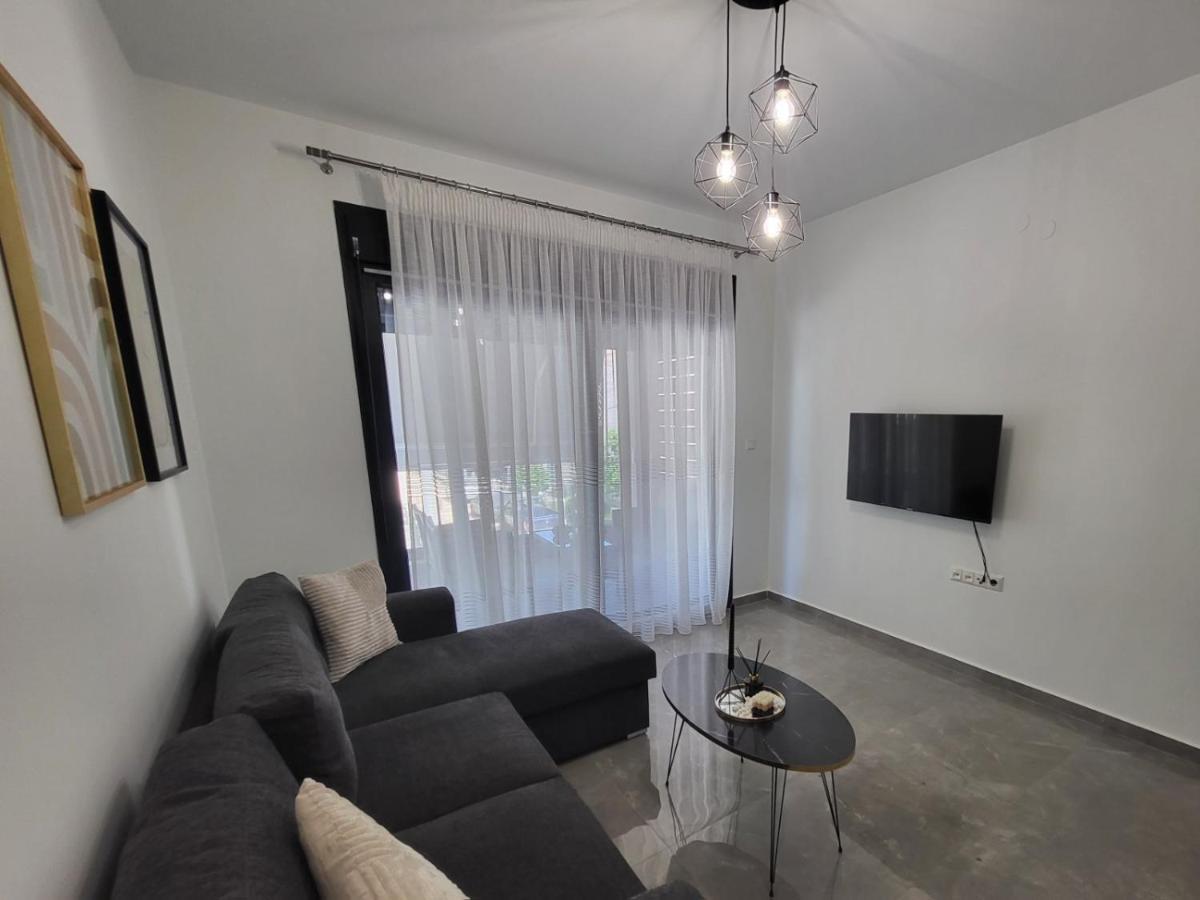 Apartment Thἕros Exceptional